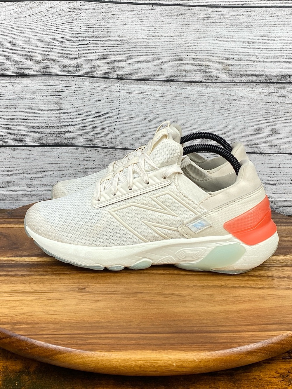 New Balance Fresh Foam X 1440 Sea Salt Gulf Red Shoes W1440LS1 Women’s Size 9.5